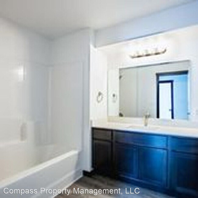 Building Photo - 3 br, 2 bath House - 98 E Hayden Ave. #32