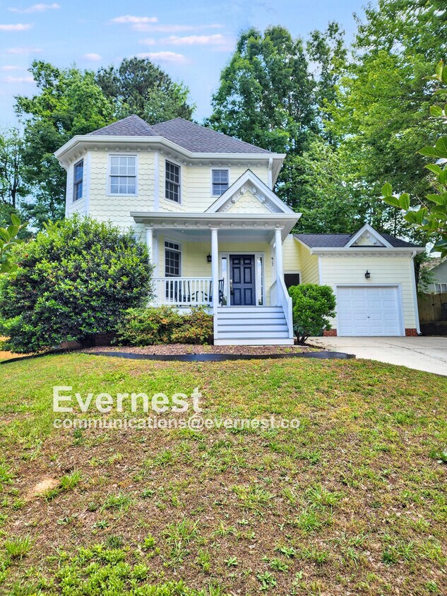 Foto principal - Charming 3-Bedroom Home with Modern Amenit...