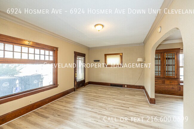 Building Photo - 6924 Hosmer Ave