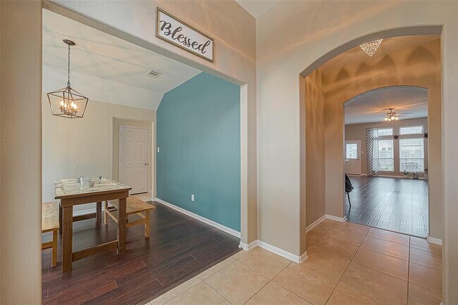 Foto del edificio - 7619 Sarsaparilla Ln
