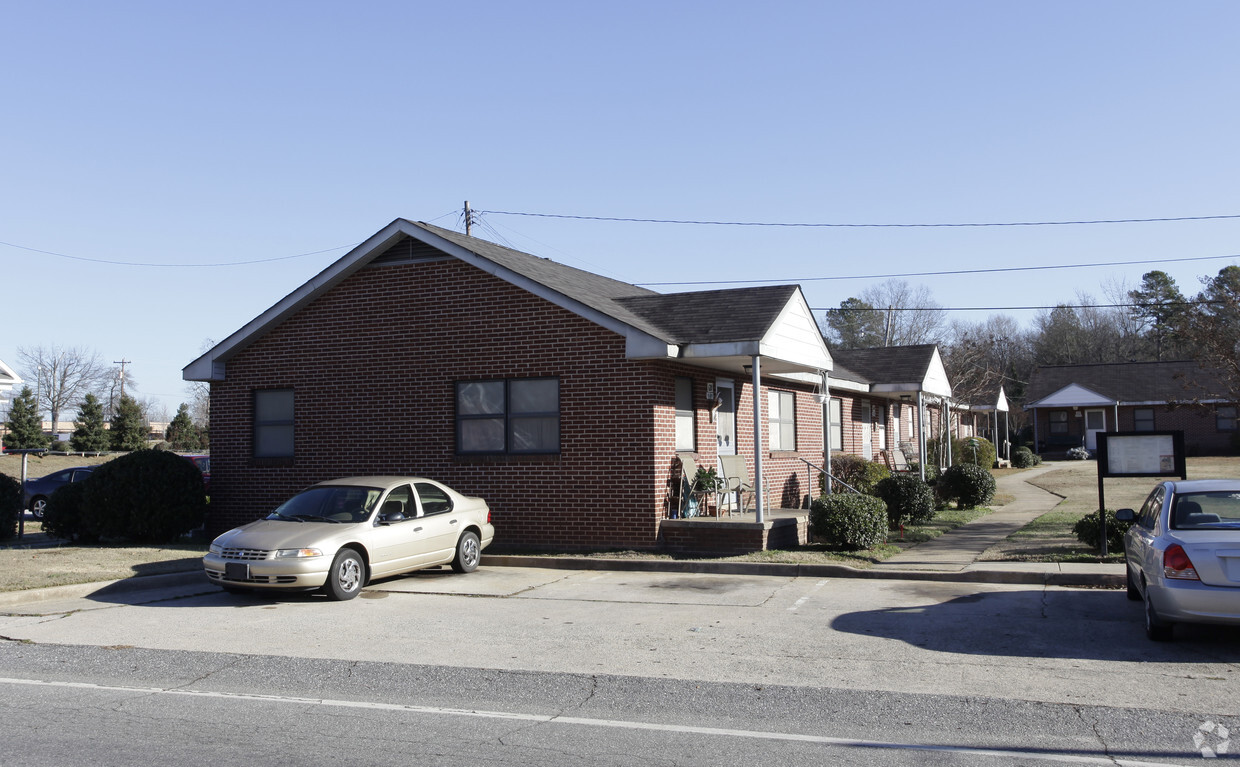 Building Photo - Church Street Apartments