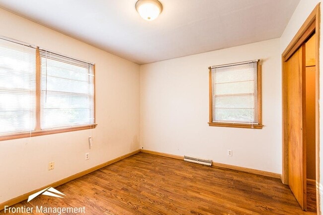 Building Photo - 605 Ratone Ln