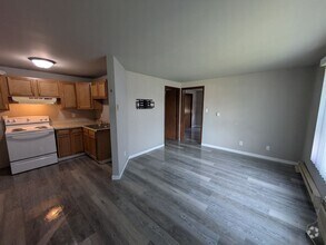 Building Photo - 1405 S Norwood Ave