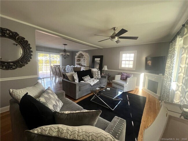 Foto del edificio - 156 Twin Brook Terrace