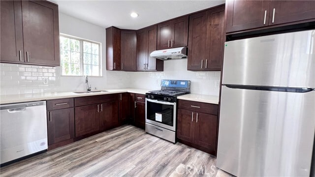 Foto del edificio - 651 Maltman Ave