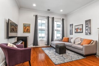 Building Photo - 61 Grand St