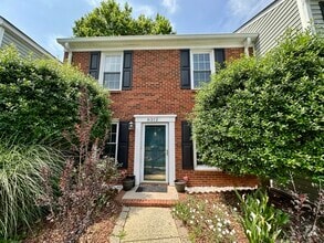 Building Photo - 8312 Chippenham Ln