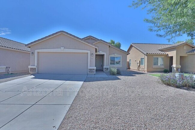 Building Photo - 2603 E San Manuel Rd