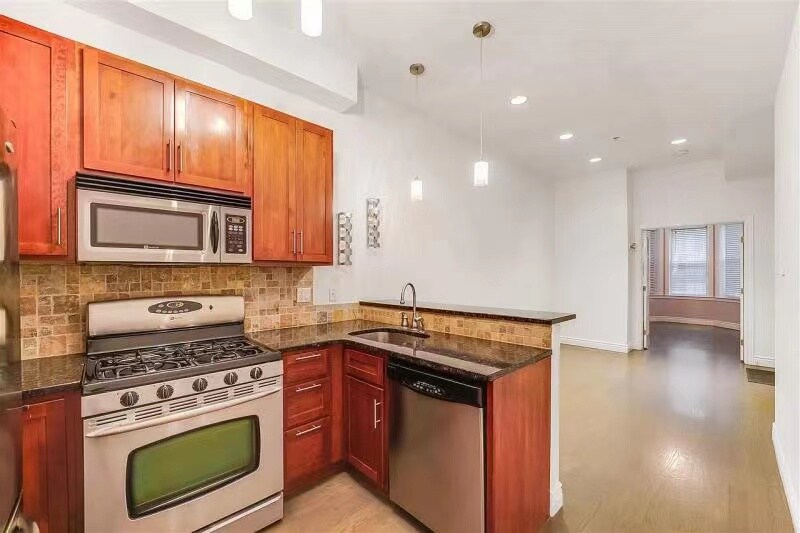 Foto principal - 4508 Brown St