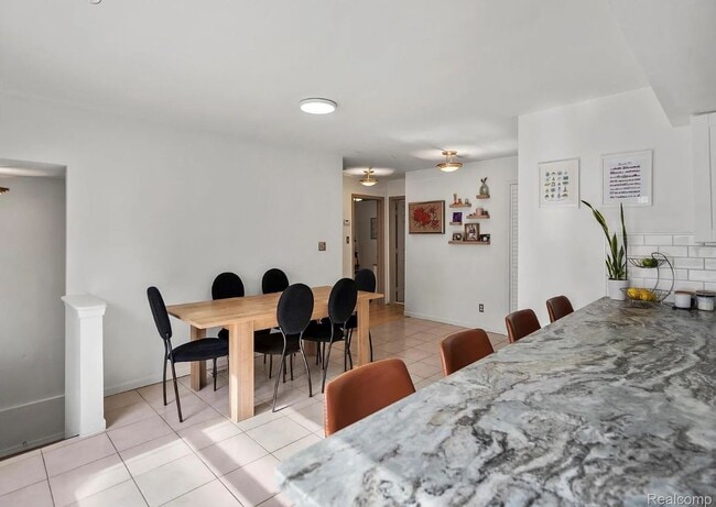 Kitchen - 2204 Mahan St