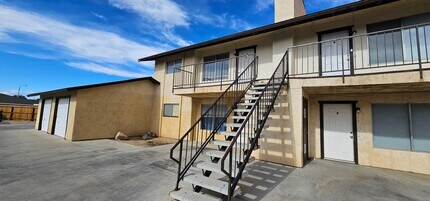 Building Photo - 825 Capehart Ct