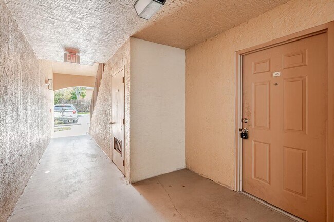 Foto del edificio - 4041 San Marino Blvd