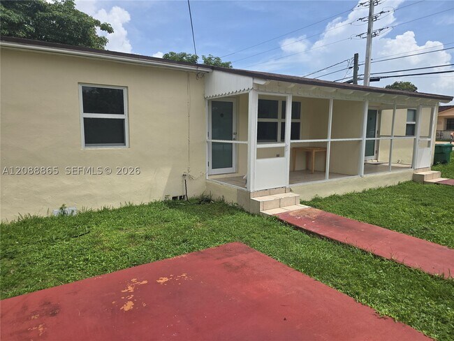 Building Photo - 2137 SW 59th Ave
