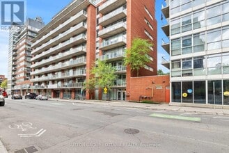 Building Photo - 383 Cumberland St