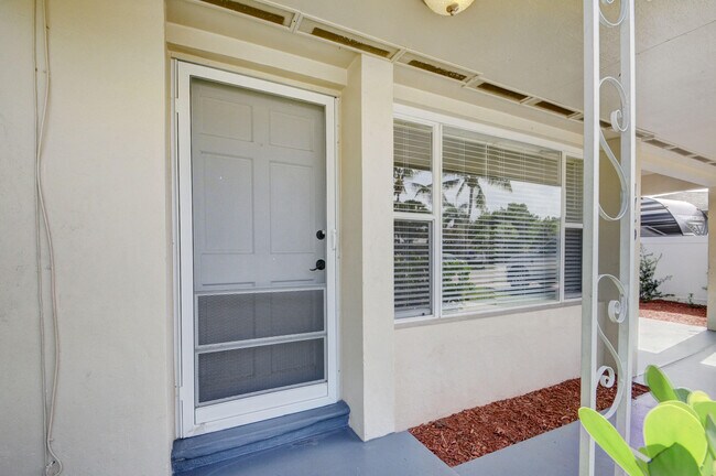 Foto del edificio - 1749 15th Ave N