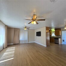 Building Photo - 630 E Simkins Rd