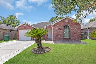 Building Photo - 5518 Rio Ramos St