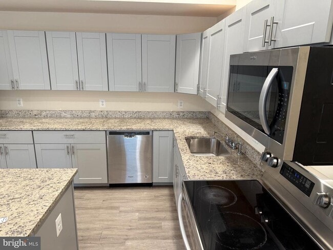 Building Photo - 1500 Ogden St NW