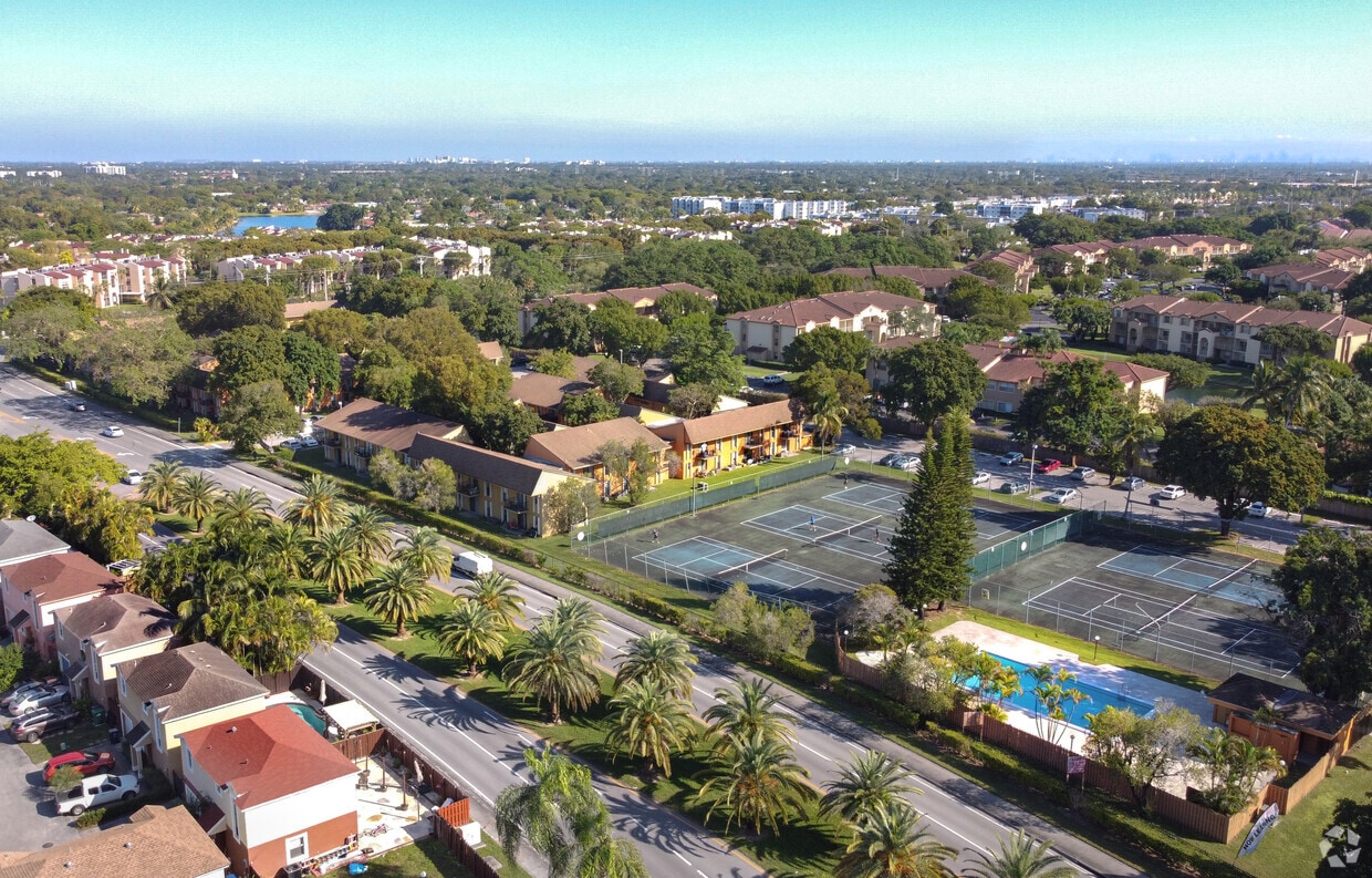 Foto principal - Tennis Villas Apartments