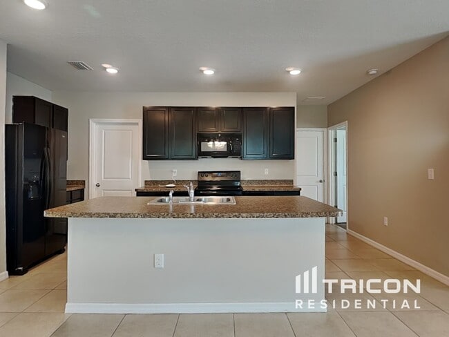 Building Photo - 10305 Geese Trail Cir