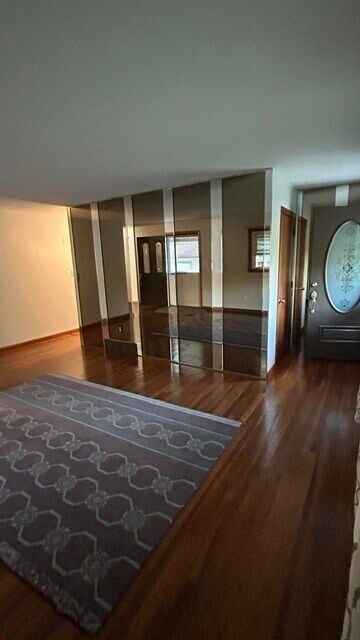 Foto del edificio - 96 Cheever Ave