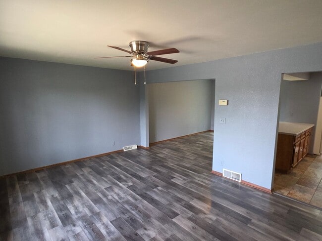 Building Photo - 3 bedroom Mukwonago townhome
