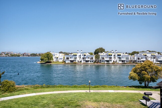 Foto del edificio - 788 Edgewater Blvd