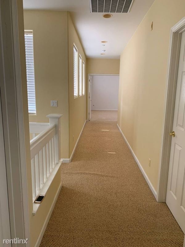 Building Photo - 3 br, 2.5 bath House - 37423 Joseph Street