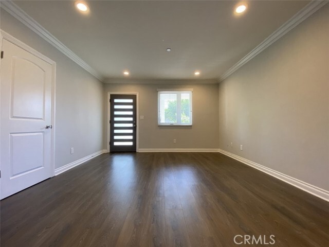 Building Photo - 4011 S Raymond Ave