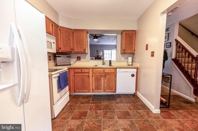 Building Photo - 128 Delancy Pl