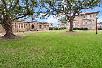 Building Photo - Mason Estates