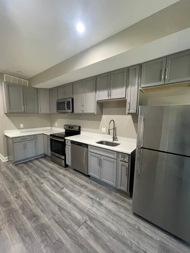 Building Photo - Druid Hill #2