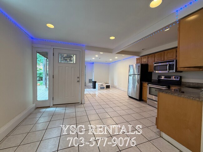 Foto del edificio - 8 Alleghany St