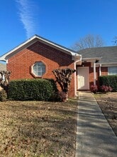 Building Photo - 6206 Summerhill Pl