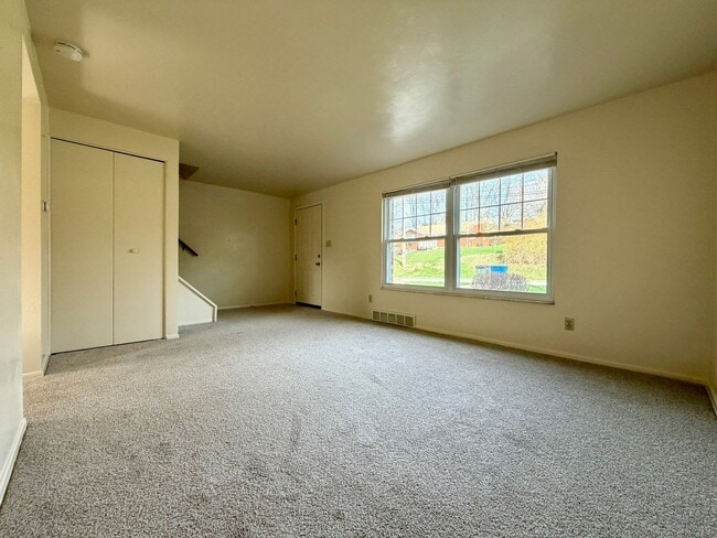 Photo - Gorgeous 2BR Townhouse in Plum! Washer & Dryer Included, Central A/C & More! Call Today!