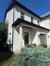 Building Photo - 2604 Neldia Ct