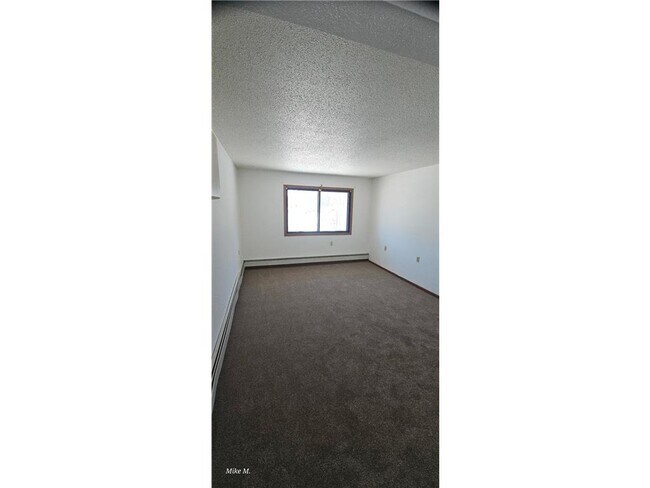 Foto del edificio - 16 Green River Rd