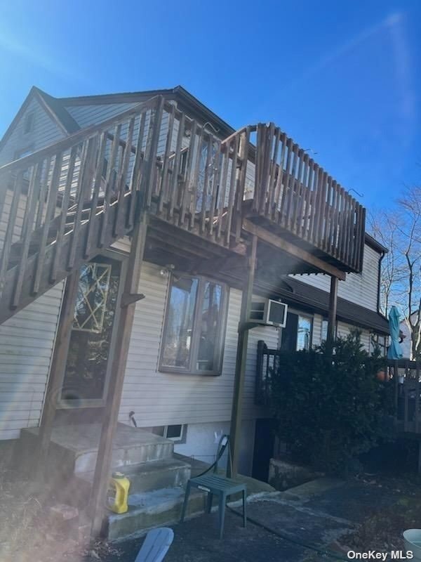 Primary Photo - 9 Goshen St