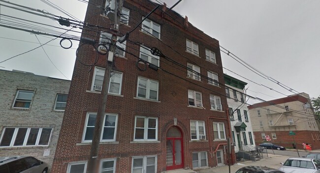 Foto del edificio - 15 Hopkins Ave