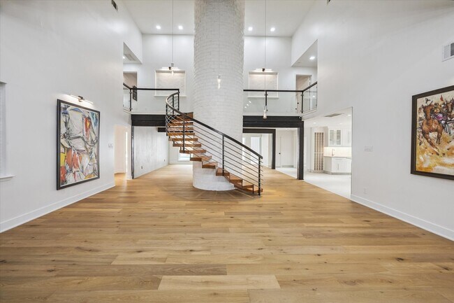 Building Photo - 6243 S Braeswood Blvd
