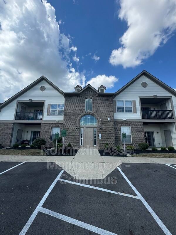 Foto del edificio - 785 Hidden Springs Dr