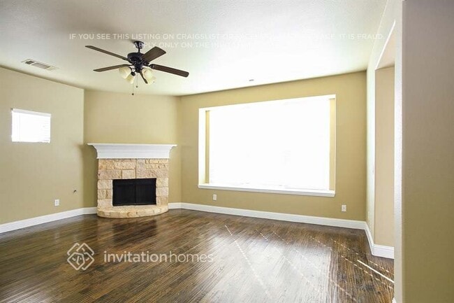 Building Photo - 1204 Litchfield Ln