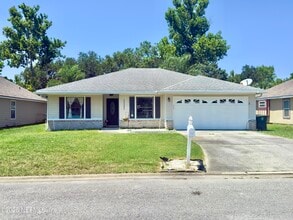 Building Photo - 13265 Mendenhall Pl