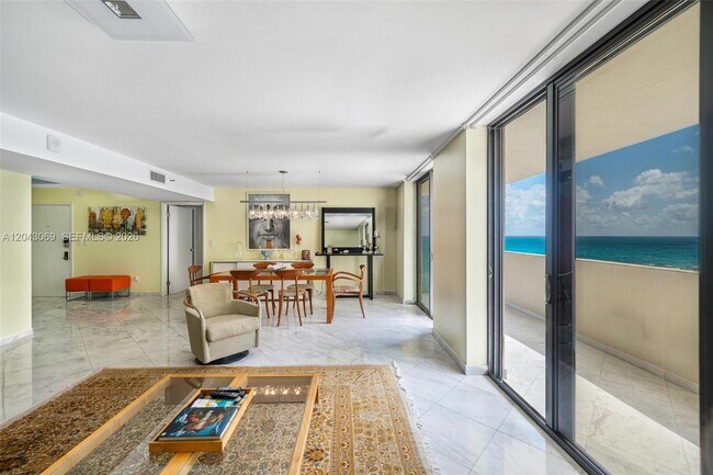 Foto del edificio - 1623 Collins Ave