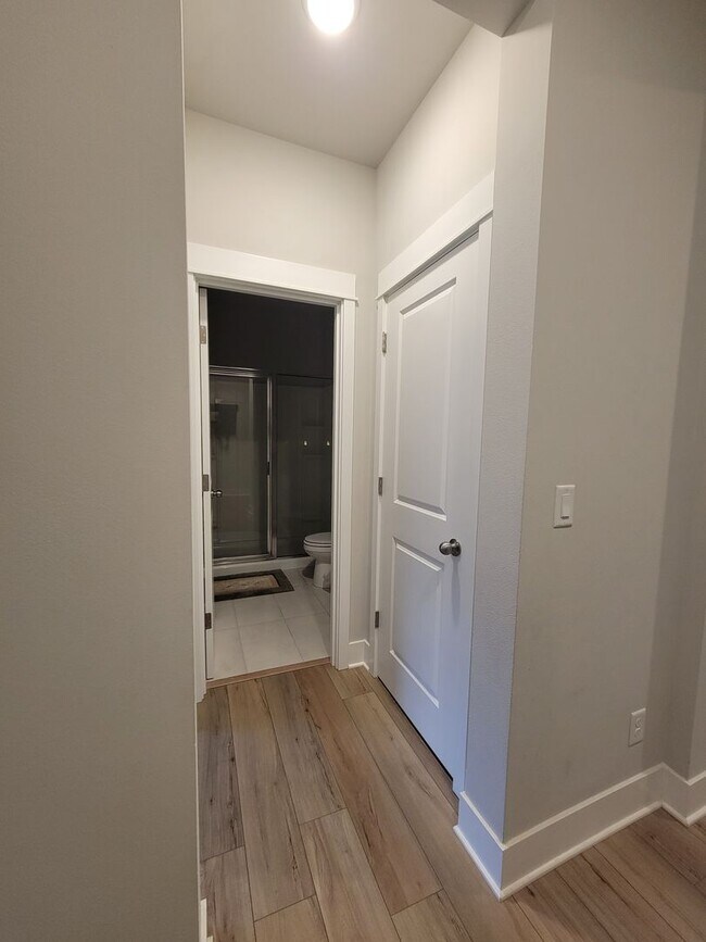 Building Photo - Pristine, Newer Built 4 Bed / 3 Bath Home ...