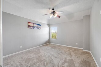 Building Photo - 8127 Edenwood Dr