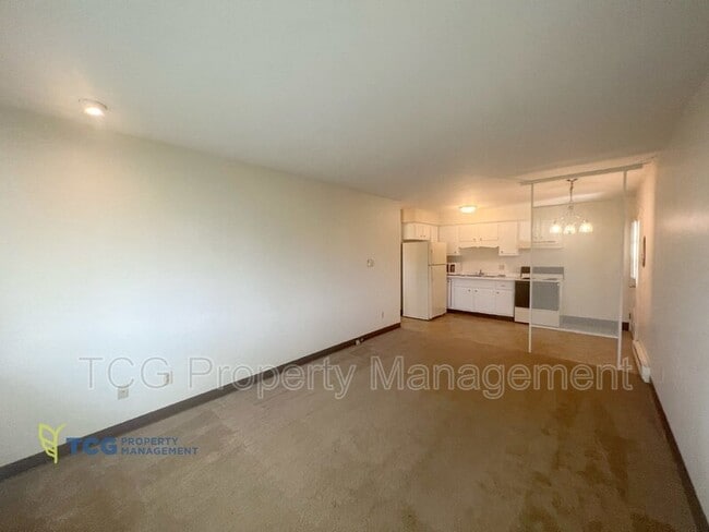 Building Photo - 1449 Catherine St