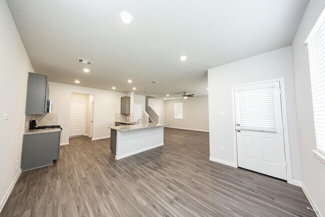 Foto del edificio - 13333 Burbot Dr