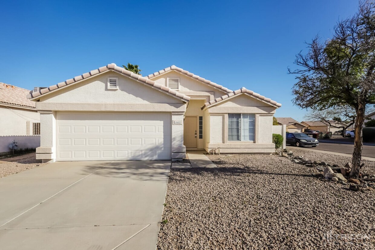 Foto principal - 10402 W Reade Ave
