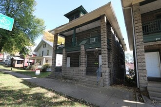 Building Photo - 906 N 4th St